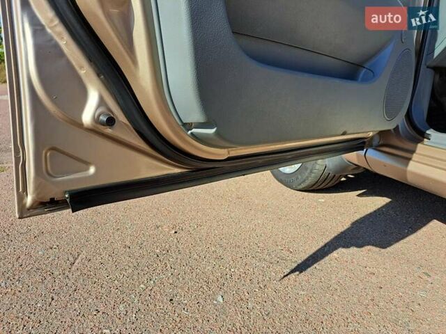 Бежевый Шевроле Лачетти, объемом двигателя 1.8 л и пробегом 126 тыс. км за 5800 $, фото 13 на Automoto.ua
