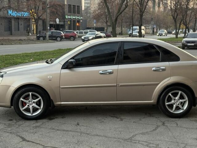 Бежевый Шевроле Лачетти, объемом двигателя 1.6 л и пробегом 228 тыс. км за 4300 $, фото 3 на Automoto.ua