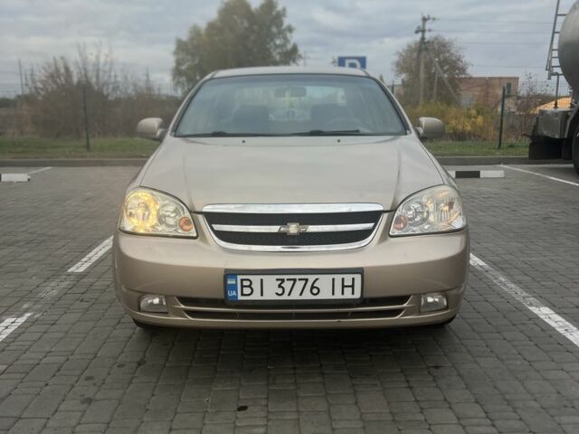 Шевроле Лачетти 2007 в Пирятине на Automoto.ua Бежевый Шевроле Лачетти, объемом двигателя 1.8 л и пробегом 320 тыс. км за 3500 $, фото 2 на Automoto.ua