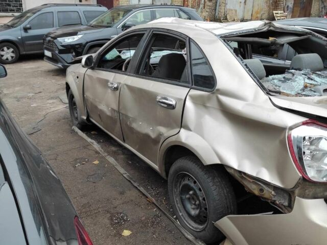 Бежевый Шевроле Лачетти, объемом двигателя 1.8 л и пробегом 216 тыс. км за 1200 $, фото 1 на Automoto.ua