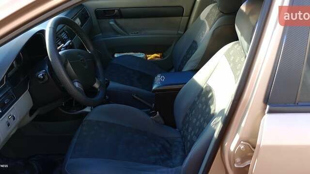 Бежевый Шевроле Лачетти, объемом двигателя 1.6 л и пробегом 233 тыс. км за 4300 $, фото 8 на Automoto.ua