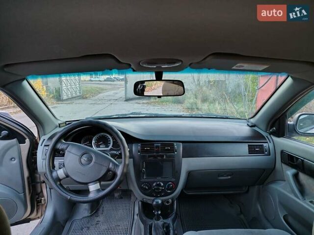 Бежевый Шевроле Лачетти, объемом двигателя 1.6 л и пробегом 230 тыс. км за 4200 $, фото 9 на Automoto.ua