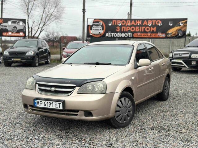 Бежевий Шевроле Лачетті, об'ємом двигуна 1.8 л та пробігом 220 тис. км за 2999 $, фото 1 на Automoto.ua