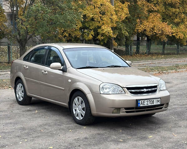 Бежевый Шевроле Лачетти, объемом двигателя 1.8 л и пробегом 250 тыс. км за 4999 $, фото 16 на Automoto.ua