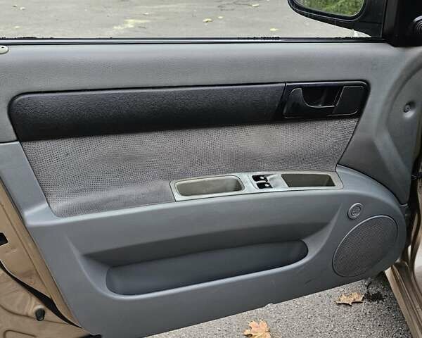 Бежевий Шевроле Лачетті, об'ємом двигуна 1.6 л та пробігом 200 тис. км за 2000 $, фото 10 на Automoto.ua