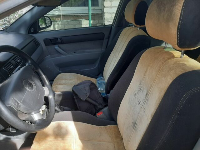 Бежевый Шевроле Лачетти, объемом двигателя 0 л и пробегом 145 тыс. км за 5000 $, фото 2 на Automoto.ua