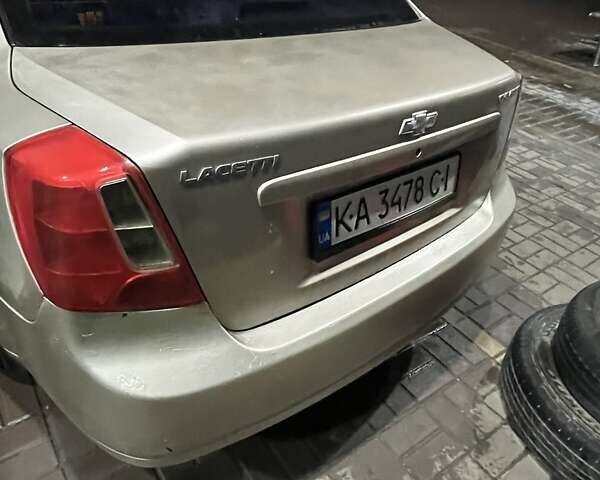 Бежевый Шевроле Лачетти, объемом двигателя 1.8 л и пробегом 300 тыс. км за 4000 $, фото 4 на Automoto.ua