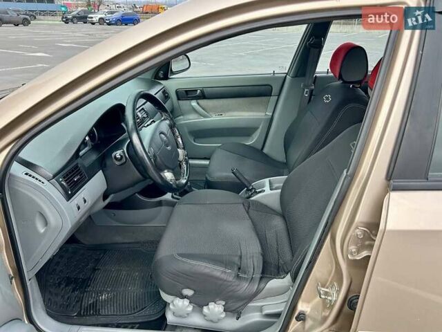 Бежевый Шевроле Лачетти, объемом двигателя 1.6 л и пробегом 196 тыс. км за 3950 $, фото 10 на Automoto.ua