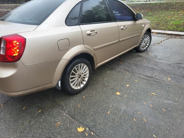 Бежевый Шевроле Лачетти, объемом двигателя 1.8 л и пробегом 167 тыс. км за 3700 $, фото 2 на Automoto.ua