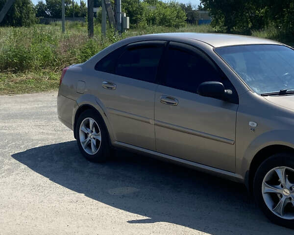 Бежевый Шевроле Лачетти, объемом двигателя 1.6 л и пробегом 340 тыс. км за 3500 $, фото 3 на Automoto.ua