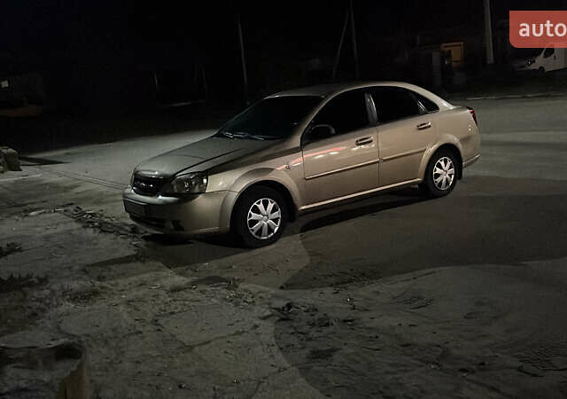 Бежевый Шевроле Лачетти, объемом двигателя 1.6 л и пробегом 184 тыс. км за 4800 $, фото 1 на Automoto.ua