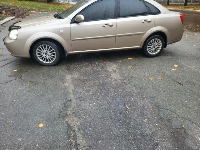 Бежевый Шевроле Лачетти, объемом двигателя 1.8 л и пробегом 167 тыс. км за 3700 $, фото 1 на Automoto.ua