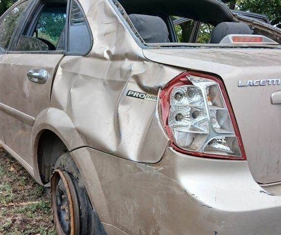 Бежевий Шевроле Лачетті, об'ємом двигуна 1.8 л та пробігом 300 тис. км за 960 $, фото 2 на Automoto.ua