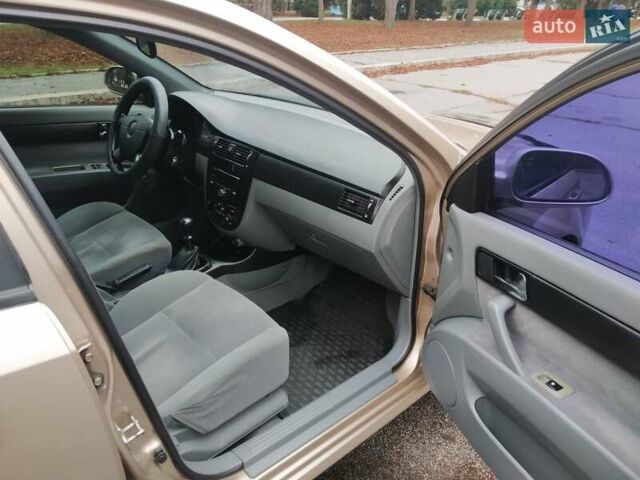 Бежевый Шевроле Лачетти, объемом двигателя 1.8 л и пробегом 167 тыс. км за 4500 $, фото 9 на Automoto.ua