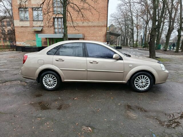 Бежевый Шевроле Лачетти, объемом двигателя 1.8 л и пробегом 168 тыс. км за 4300 $, фото 2 на Automoto.ua