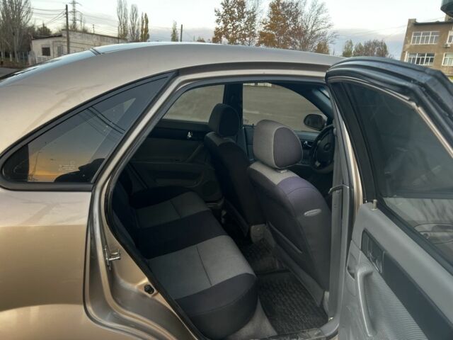 Бежевый Шевроле Лачетти, объемом двигателя 1.8 л и пробегом 222 тыс. км за 3700 $, фото 5 на Automoto.ua