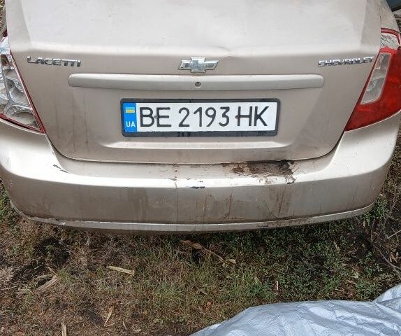Бежевий Шевроле Лачетті, об'ємом двигуна 1.8 л та пробігом 300 тис. км за 960 $, фото 3 на Automoto.ua