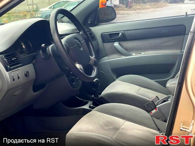 Бежевий Шевроле Лачетті, об'ємом двигуна 1.6 л та пробігом 190 тис. км за 4300 $, фото 5 на Automoto.ua