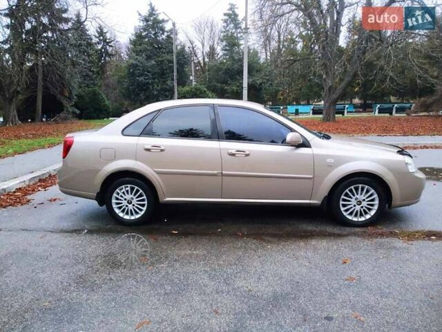 Бежевый Шевроле Лачетти, объемом двигателя 1.8 л и пробегом 167 тыс. км за 4500 $, фото 3 на Automoto.ua