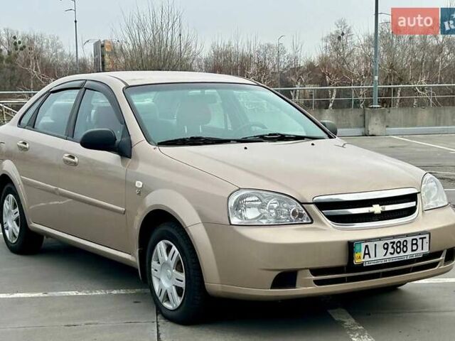 Бежевый Шевроле Лачетти, объемом двигателя 1.6 л и пробегом 196 тыс. км за 3950 $, фото 2 на Automoto.ua