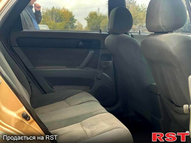 Бежевий Шевроле Лачетті, об'ємом двигуна 1.6 л та пробігом 190 тис. км за 4300 $, фото 9 на Automoto.ua