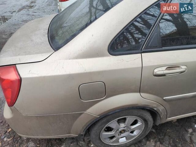 Бежевий Шевроле Лачетті, об'ємом двигуна 1.8 л та пробігом 156 тис. км за 2800 $, фото 4 на Automoto.ua
