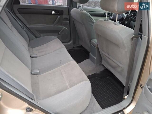 Бежевый Шевроле Лачетти, объемом двигателя 1.8 л и пробегом 115 тыс. км за 4500 $, фото 19 на Automoto.ua