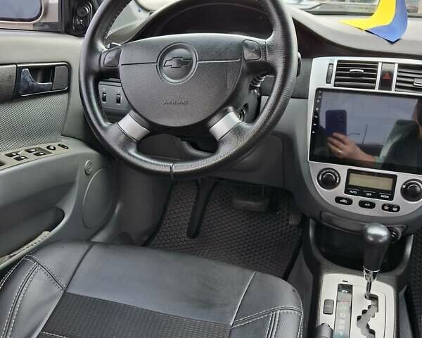 Бежевый Шевроле Лачетти, объемом двигателя 1.8 л и пробегом 213 тыс. км за 5450 $, фото 11 на Automoto.ua