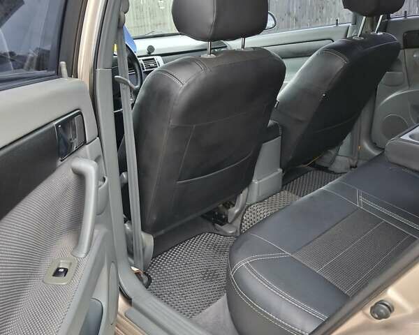 Бежевый Шевроле Лачетти, объемом двигателя 1.8 л и пробегом 213 тыс. км за 5450 $, фото 16 на Automoto.ua