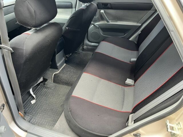 Бежевий Шевроле Лачетті, об'ємом двигуна 0 л та пробігом 180 тис. км за 4999 $, фото 5 на Automoto.ua