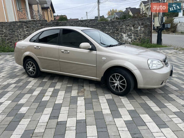 Бежевий Шевроле Лачетті, об'ємом двигуна 1.6 л та пробігом 140 тис. км за 5200 $, фото 4 на Automoto.ua