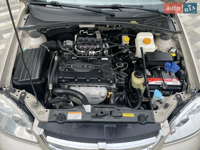 Бежевий Шевроле Лачетті, об'ємом двигуна 1.6 л та пробігом 140 тис. км за 5200 $, фото 69 на Automoto.ua