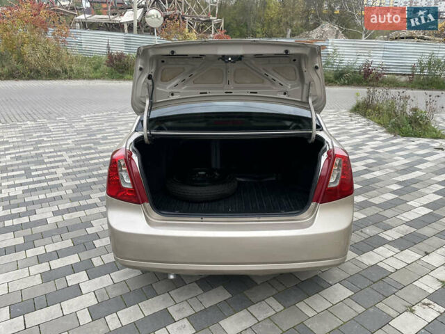 Бежевий Шевроле Лачетті, об'ємом двигуна 1.6 л та пробігом 140 тис. км за 5200 $, фото 65 на Automoto.ua