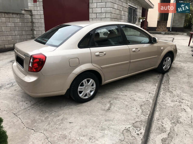 Шевроле Лачетти 2011 в Каменское - Днепродзержинск на Automoto.ua Бежевый Шевроле Лачетти, объемом двигателя 1.6 л и пробегом 116 тыс. км за 6200 $, фото 4 на Automoto.ua