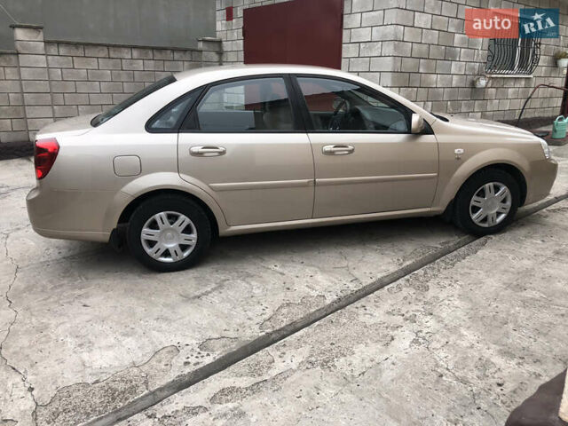 Шевроле Лачетти 2011 в Каменское - Днепродзержинск на Automoto.ua Бежевый Шевроле Лачетти, объемом двигателя 1.6 л и пробегом 116 тыс. км за 6200 $, фото 3 на Automoto.ua
