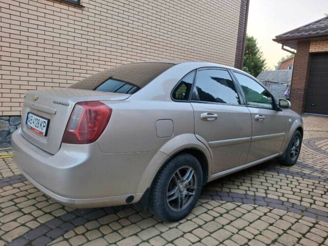 Бежевий Шевроле Лачетті, об'ємом двигуна 1.8 л та пробігом 107 тис. км за 3999 $, фото 1 на Automoto.ua