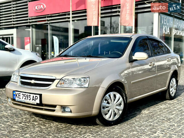 Бежевый Шевроле Лачетти, объемом двигателя 1.6 л и пробегом 121 тыс. км за 5200 $, фото 2 на Automoto.ua