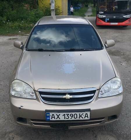 Бежевий Шевроле Лачетті, об'ємом двигуна 1.8 л та пробігом 295 тис. км за 3500 $, фото 3 на Automoto.ua