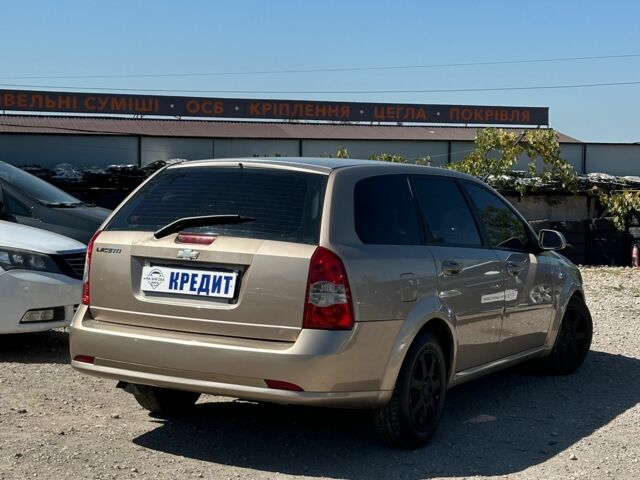 Бежевый Шевроле Лачетти, объемом двигателя 1.8 л и пробегом 200 тыс. км за 4400 $, фото 2 на Automoto.ua