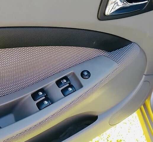 Бежевий Шевроле Лачетті, об'ємом двигуна 1.8 л та пробігом 138 тис. км за 4700 $, фото 9 на Automoto.ua