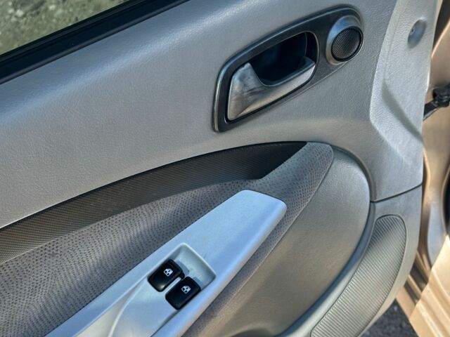 Бежевый Шевроле Лачетти, объемом двигателя 1.8 л и пробегом 200 тыс. км за 4400 $, фото 13 на Automoto.ua