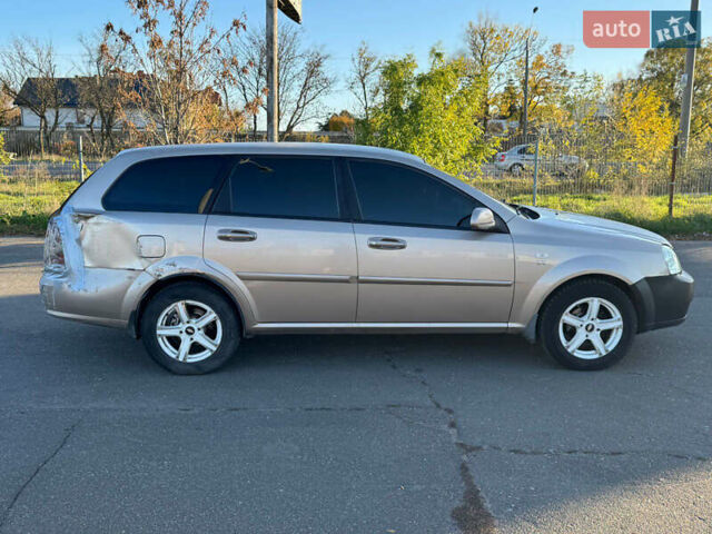 Бежевый Шевроле Лачетти, объемом двигателя 1.8 л и пробегом 228 тыс. км за 3300 $, фото 4 на Automoto.ua