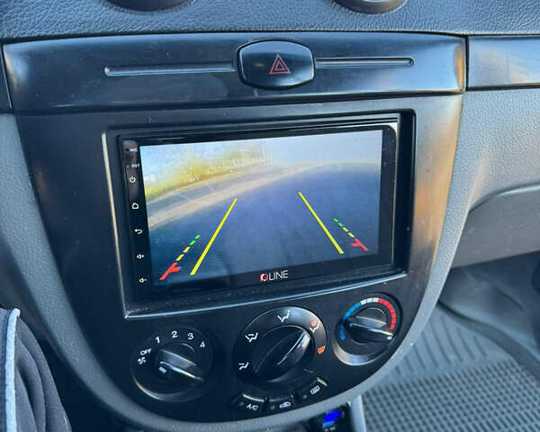 Бежевый Шевроле Лачетти, объемом двигателя 1.8 л и пробегом 228 тыс. км за 3300 $, фото 13 на Automoto.ua