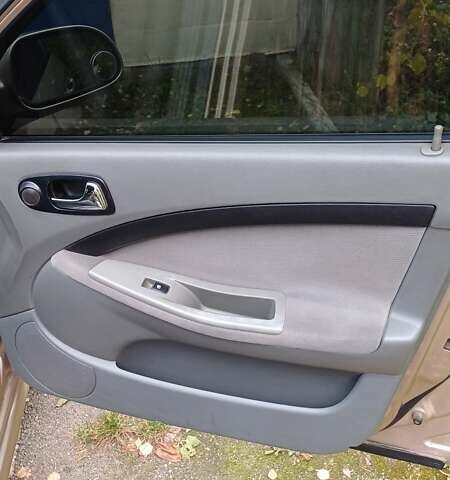 Бежевый Шевроле Лачетти, объемом двигателя 1.8 л и пробегом 265 тыс. км за 4500 $, фото 9 на Automoto.ua