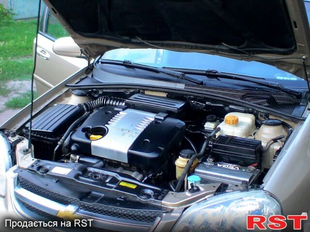 Бежевый Шевроле Лачетти, объемом двигателя 1.8 л и пробегом 207 тыс. км за 3900 $, фото 6 на Automoto.ua