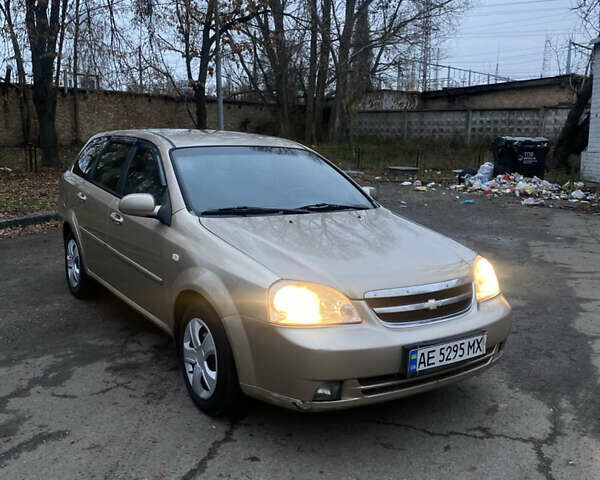Бежевий Шевроле Лачетті, об'ємом двигуна 1.8 л та пробігом 380 тис. км за 2899 $, фото 3 на Automoto.ua