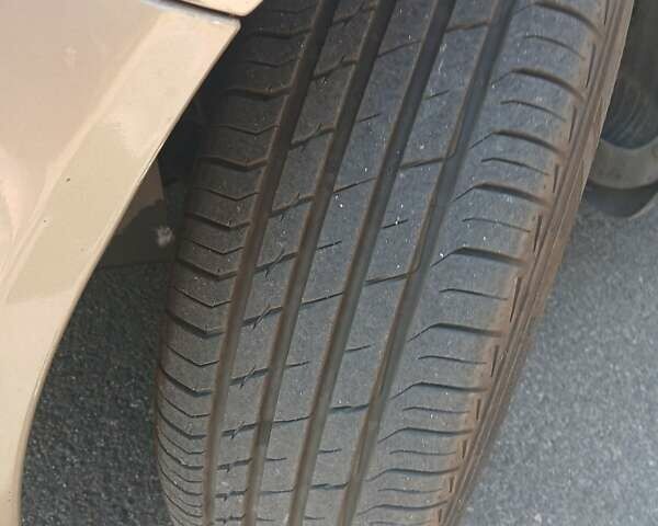 Бежевый Шевроле Лачетти, объемом двигателя 1.8 л и пробегом 240 тыс. км за 5200 $, фото 12 на Automoto.ua