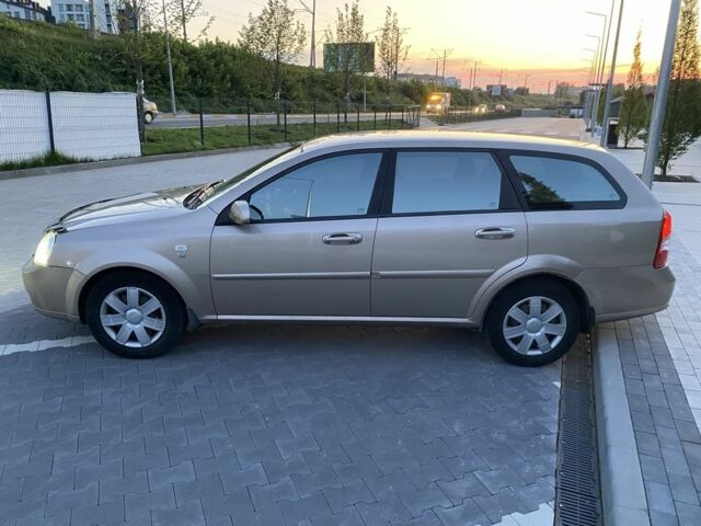 Бежевий Шевроле Лачетті, об'ємом двигуна 1.8 л та пробігом 280 тис. км за 4000 $, фото 3 на Automoto.ua