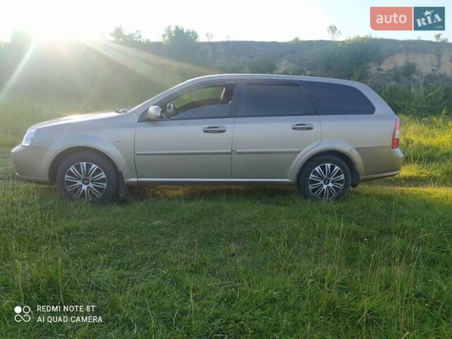 Бежевый Шевроле Лачетти, объемом двигателя 1.8 л и пробегом 300 тыс. км за 4500 $, фото 4 на Automoto.ua