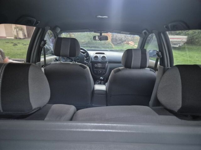 Бежевий Шевроле Лачетті, об'ємом двигуна 1.8 л та пробігом 294 тис. км за 4500 $, фото 6 на Automoto.ua